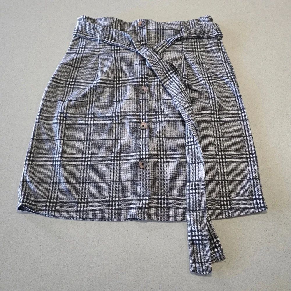 Downeast Plaid Button Front Paperbag Waist Mini Skirt Black White XL‎